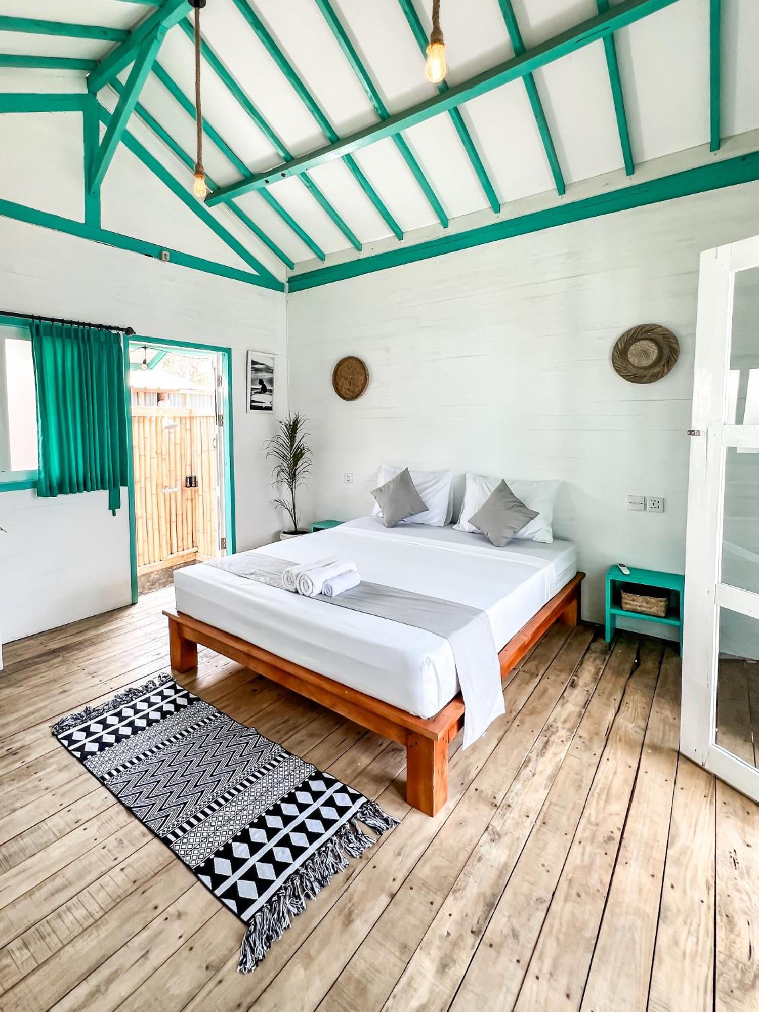 Casa Kapuas Bed and Breakfast Τζίλι Τραγουανγκάν Εξωτερικό φωτογραφία